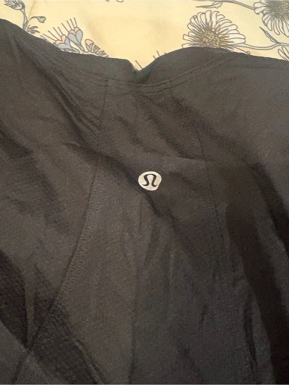 lululemon athletica Black Long-Sleeve Crop Top